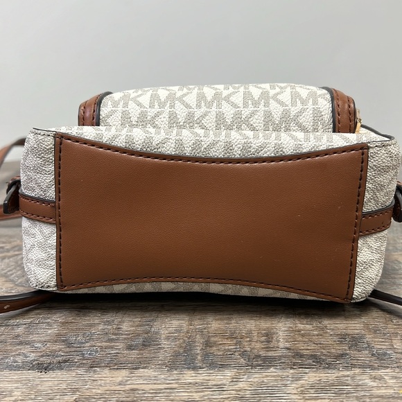 Michael Kors JAYCEE Mini Backpack - Picture 9 of 11